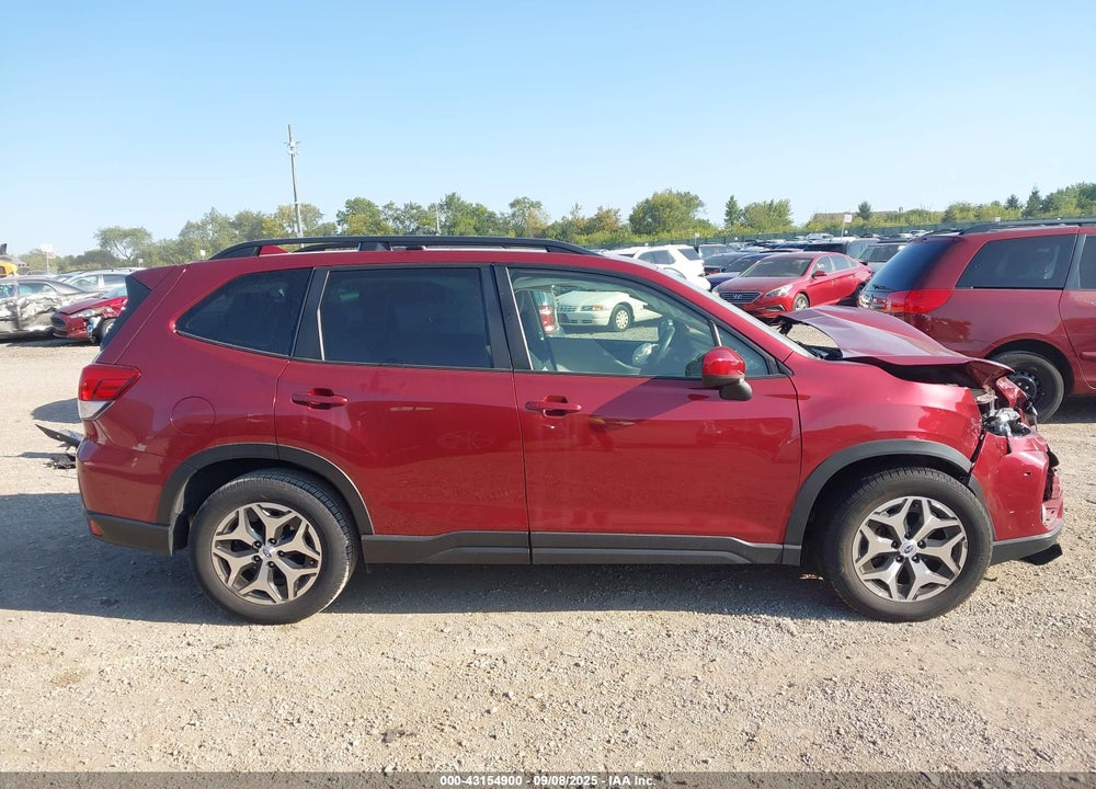 2021 SUBARU FORESTER VIN: JF2SKAJC0MH469485