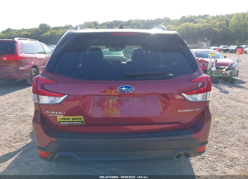 2021 SUBARU FORESTER VIN: JF2SKAJC0MH469485