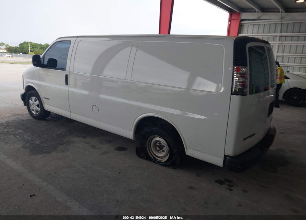 2002 CHEVROLET EXPRESS VIN: 1GCEG15W021227240