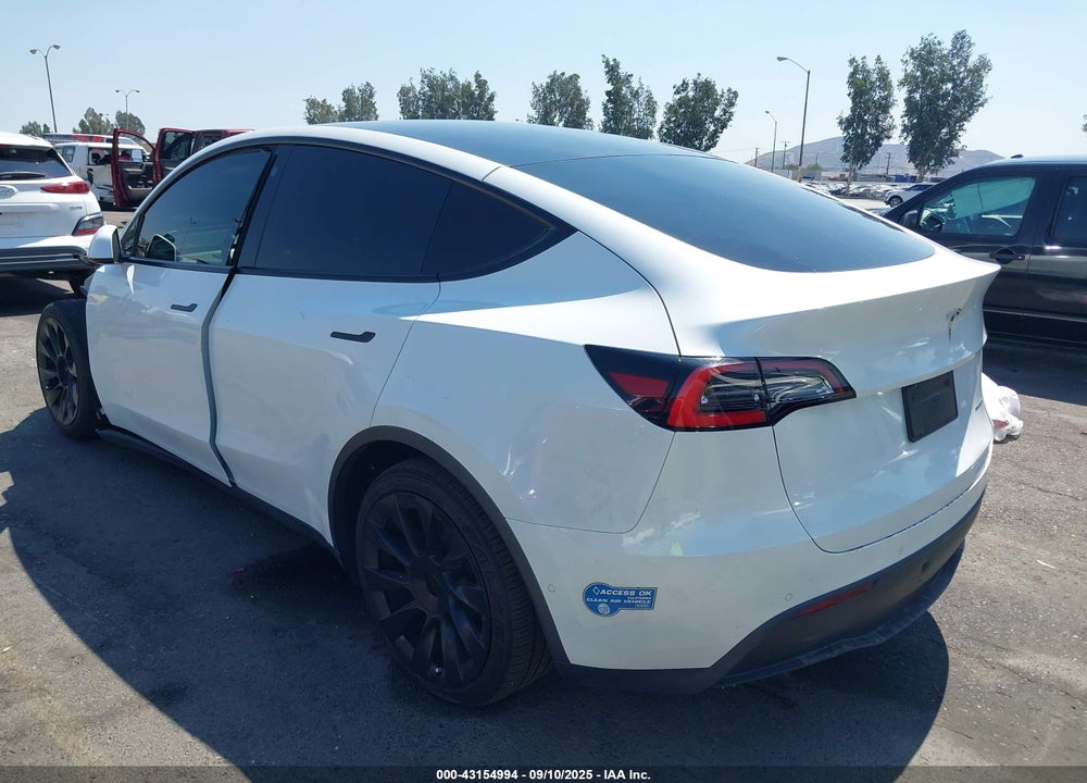 2021 TESLA MODEL Y VIN: 5YJYGDEE1MF076974