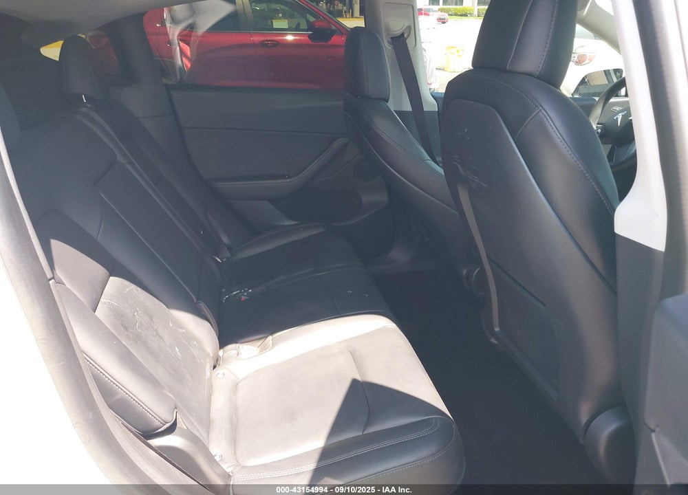 2021 TESLA MODEL Y VIN: 5YJYGDEE1MF076974