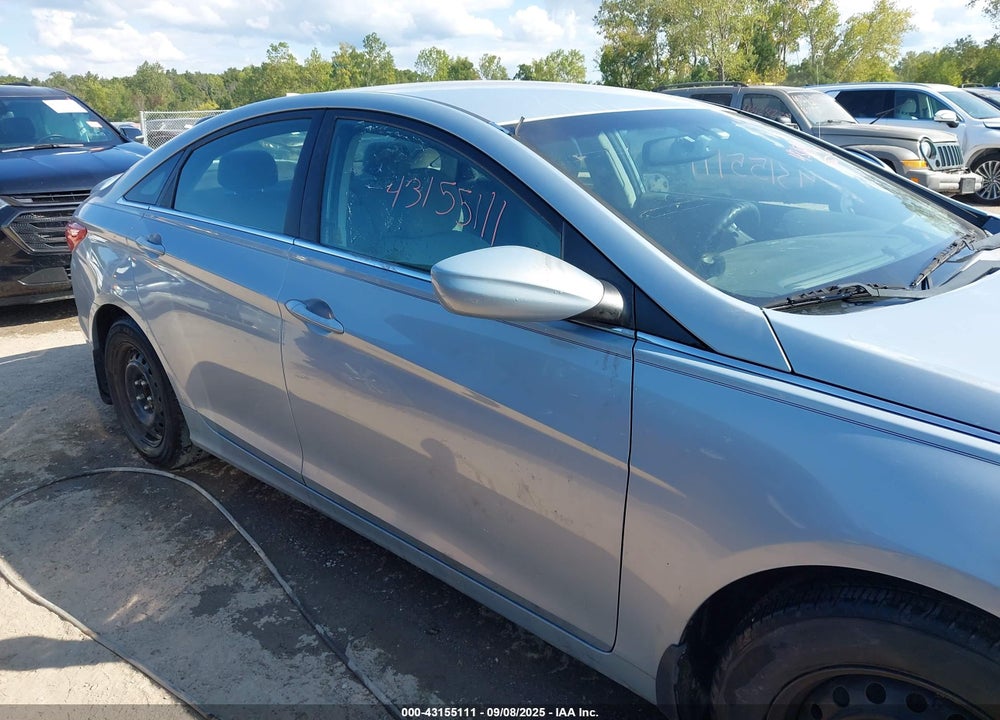 2011 HYUNDAI SONATA VIN: 5NPEB4ACXBH150252