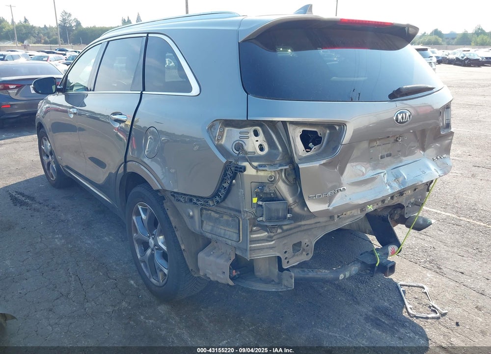 2016 KIA SORENTO 3.3L SX VIN: 5XYPKDA56GG087319