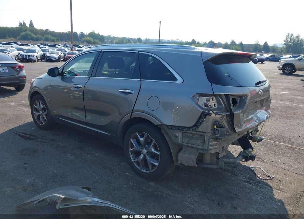 2016 KIA SORENTO 3.3L SX VIN: 5XYPKDA56GG087319