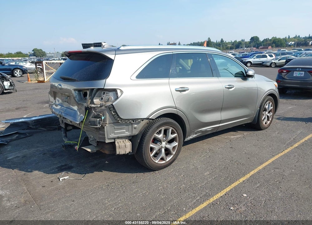 2016 KIA SORENTO 3.3L SX VIN: 5XYPKDA56GG087319