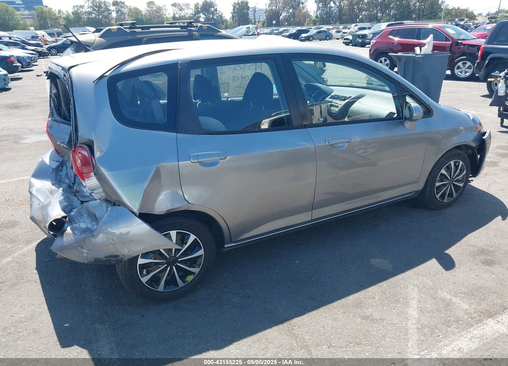 2008 HONDA FIT VIN: JHMGD38498S020323