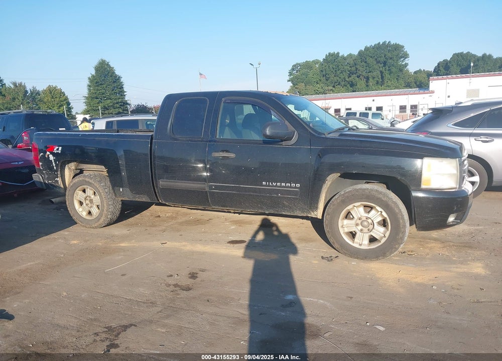 2011 CHEVROLET SILVERADO 1500 VIN: 1GCRKSE35BZ466084