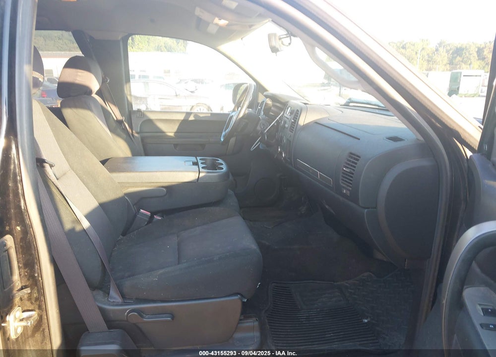 2011 CHEVROLET SILVERADO 1500 VIN: 1GCRKSE35BZ466084