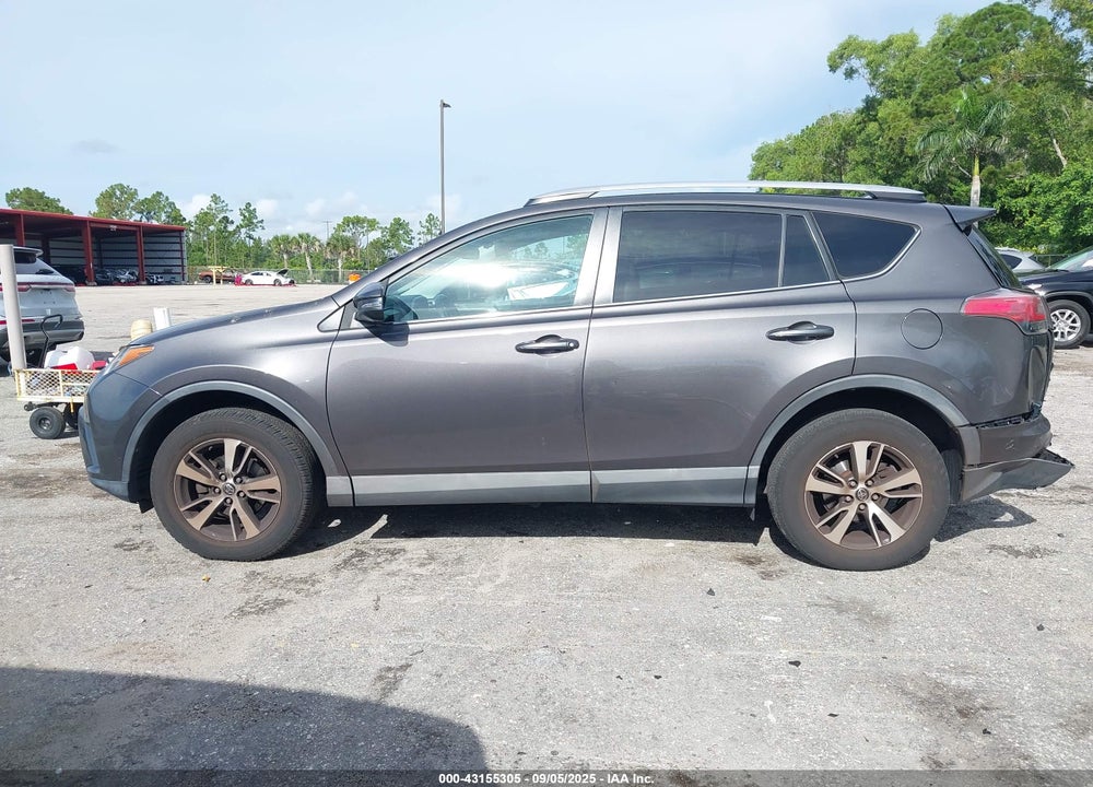 2016 TOYOTA RAV4 XLE VIN: 2T3RFREV5GW496644