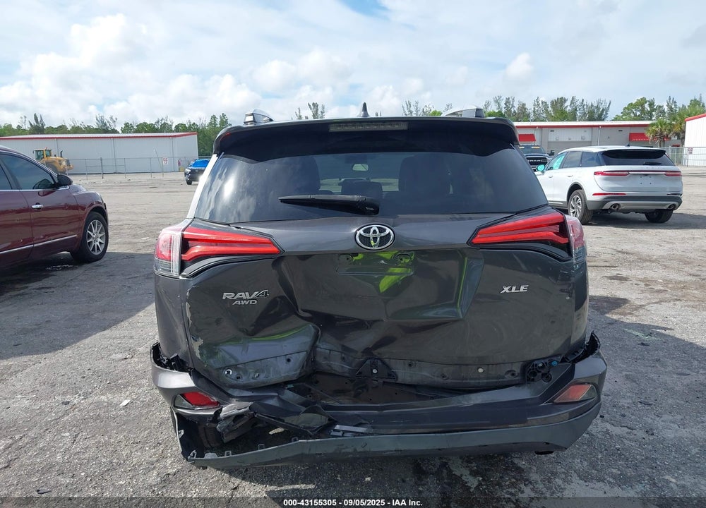 2016 TOYOTA RAV4 XLE VIN: 2T3RFREV5GW496644