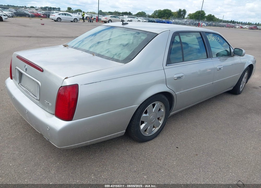 2005 CADILLAC DEVILLE DTS VIN: 1G6KF579X5U120514