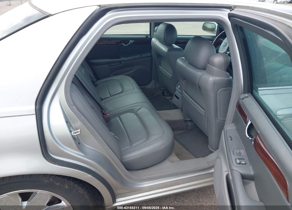 2005 CADILLAC DEVILLE DTS VIN: 1G6KF579X5U120514