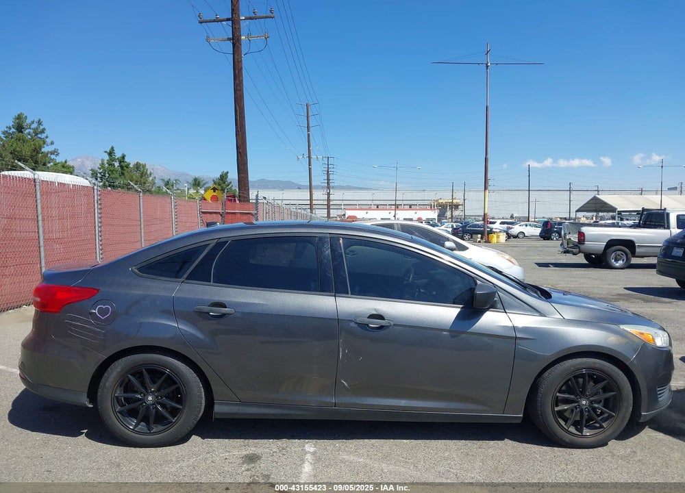 2016 FORD FOCUS VIN: 1FADP3E23GL238836