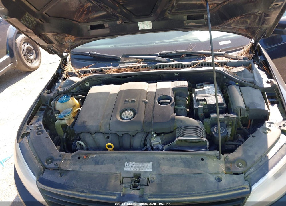 2011 VOLKSWAGEN JETTA VIN: 3VWDX7AJ1BM027461