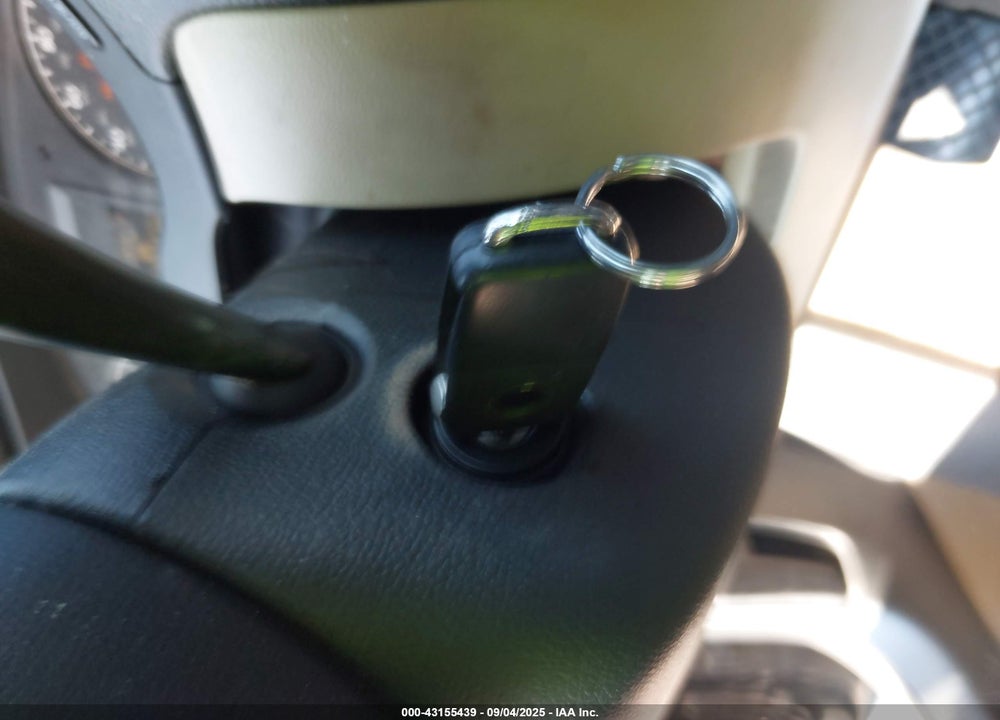 2011 VOLKSWAGEN JETTA VIN: 3VWDX7AJ1BM027461