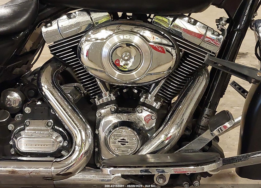 2013 HARLEY-DAVIDSON FLHX STREET GLIDE VIN: 1HD1KBM1XDB627472