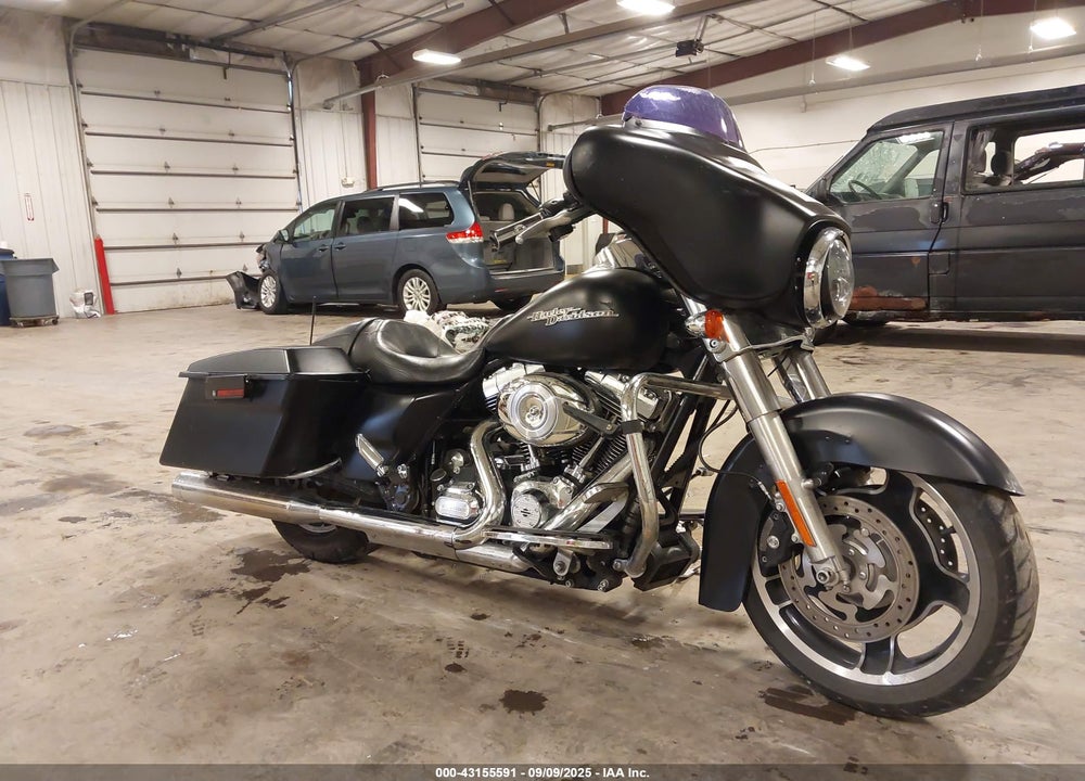 2013 HARLEY-DAVIDSON FLHX STREET GLIDE VIN: 1HD1KBM1XDB627472