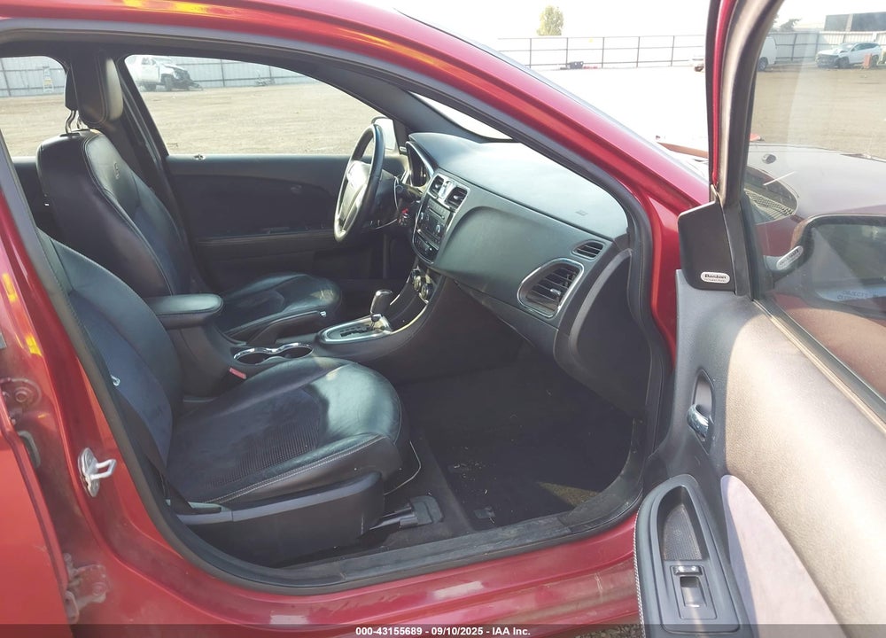 2013 CHRYSLER 200 VIN: 1C3CCBCG1DN578307