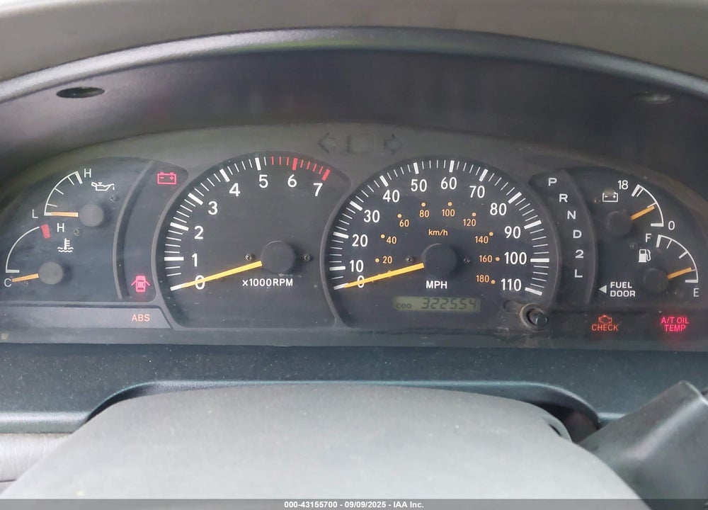 2002 TOYOTA TUNDRA SR5 V8 VIN: 5TBBT44152S238851