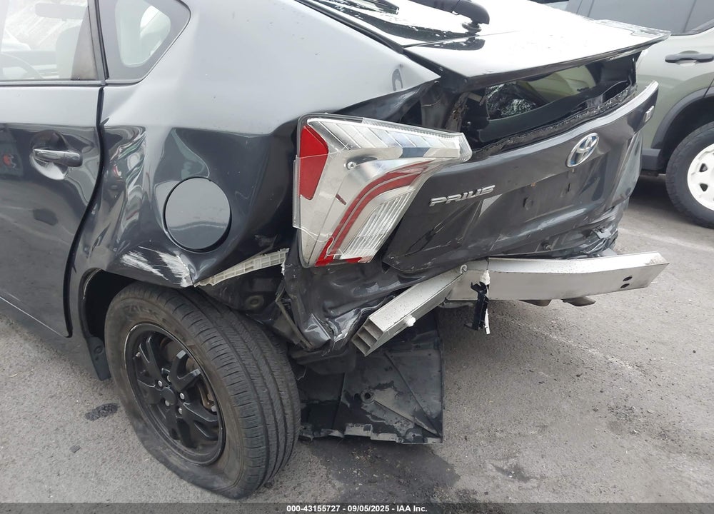 2015 TOYOTA PRIUS VIN: JTDKN3DU3F0444670