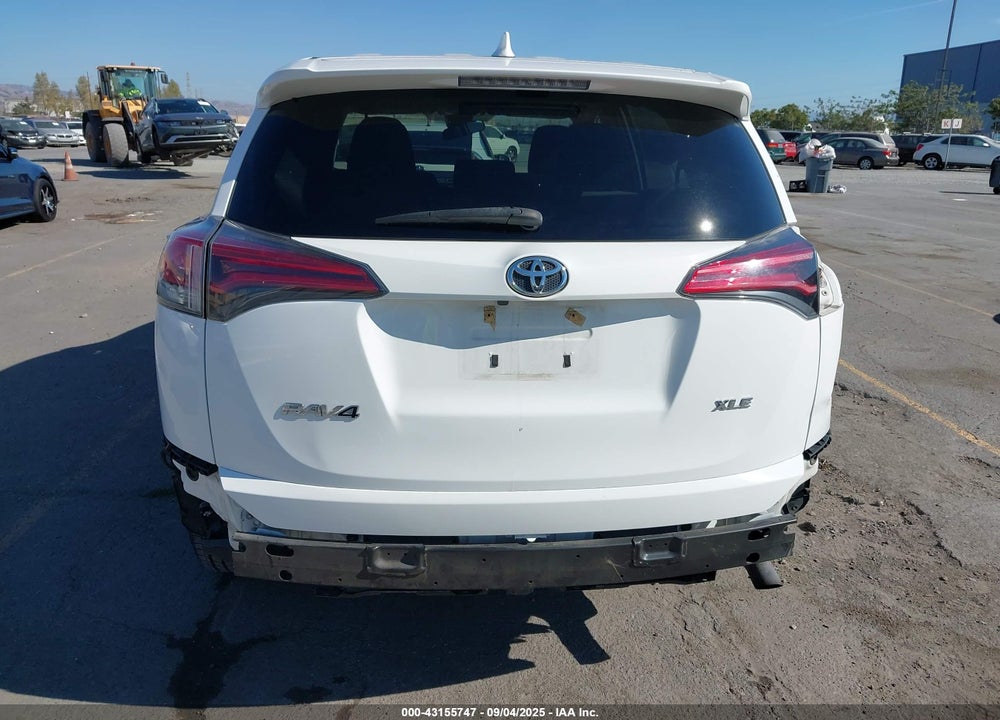 2017 TOYOTA RAV4 XLE VIN: 2T3WFREV9HW384305