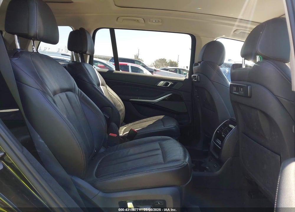 2019 BMW X7 VIN: 5UXCW2C58KL088942