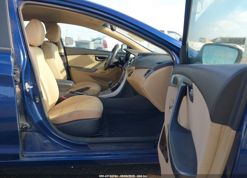 2013 HYUNDAI ELANTRA VIN: KMHDH4AE1DU877411