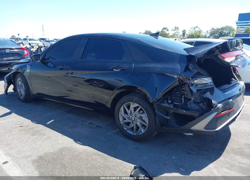 2024 HYUNDAI ELANTRA SEL VIN: KMHLM4DG1RU776705