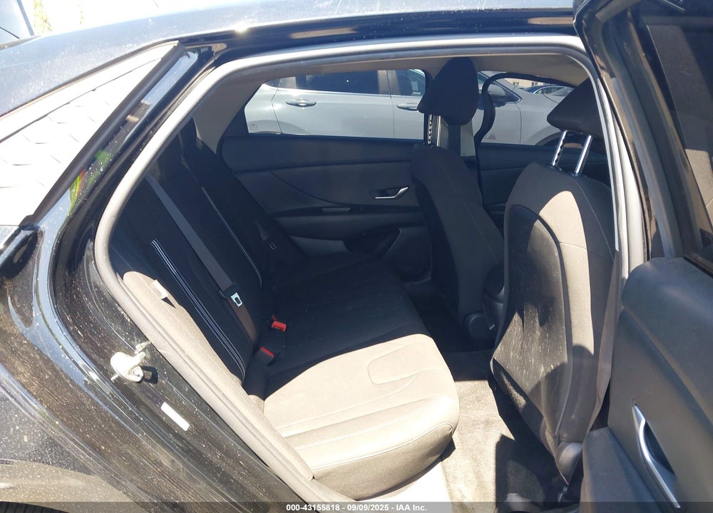 2024 HYUNDAI ELANTRA SEL VIN: KMHLM4DG1RU776705