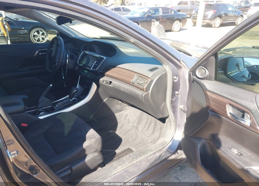 2017 HONDA ACCORD VIN: 1HGCR2F74HA049566