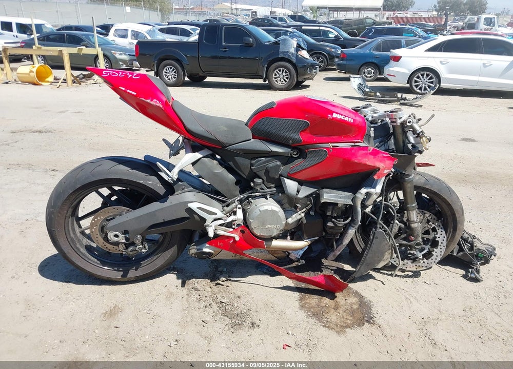 2015 DUCATI SUPERBIKE 899 PANIGALE VIN: ZDM14BUW6FB025117