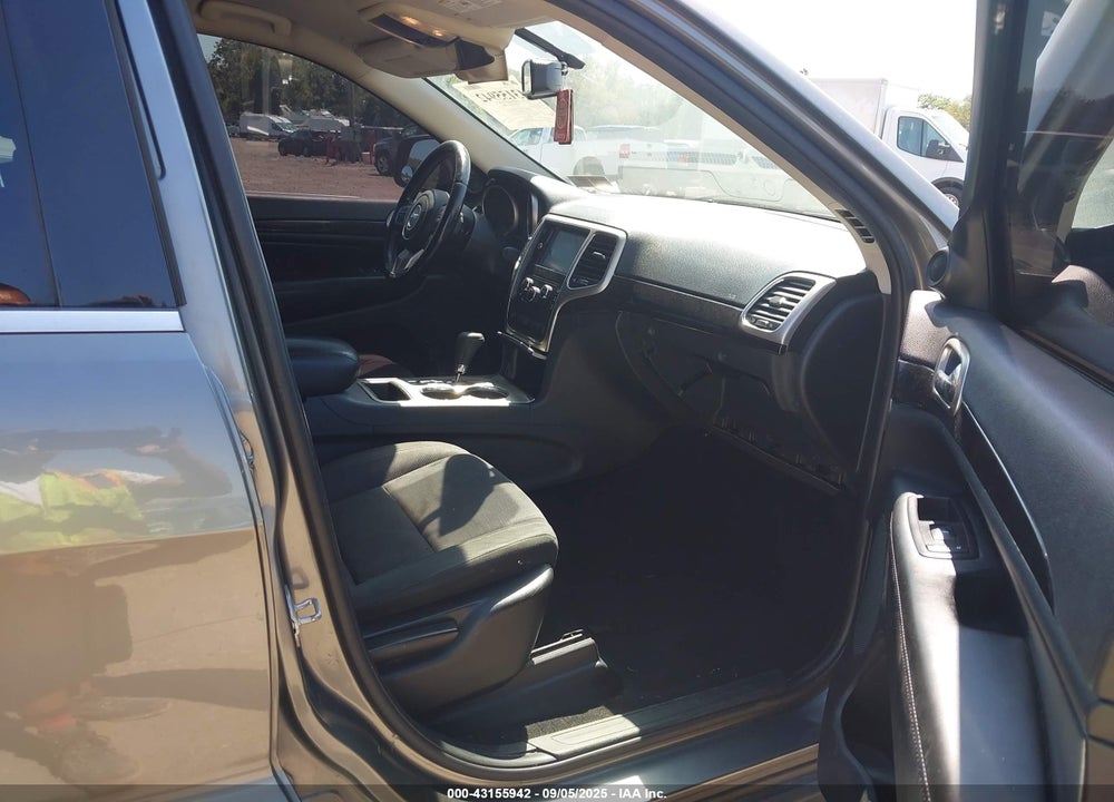 2012 JEEP GRAND CHEROKEE VIN: 1C4RJFAG1CC184211