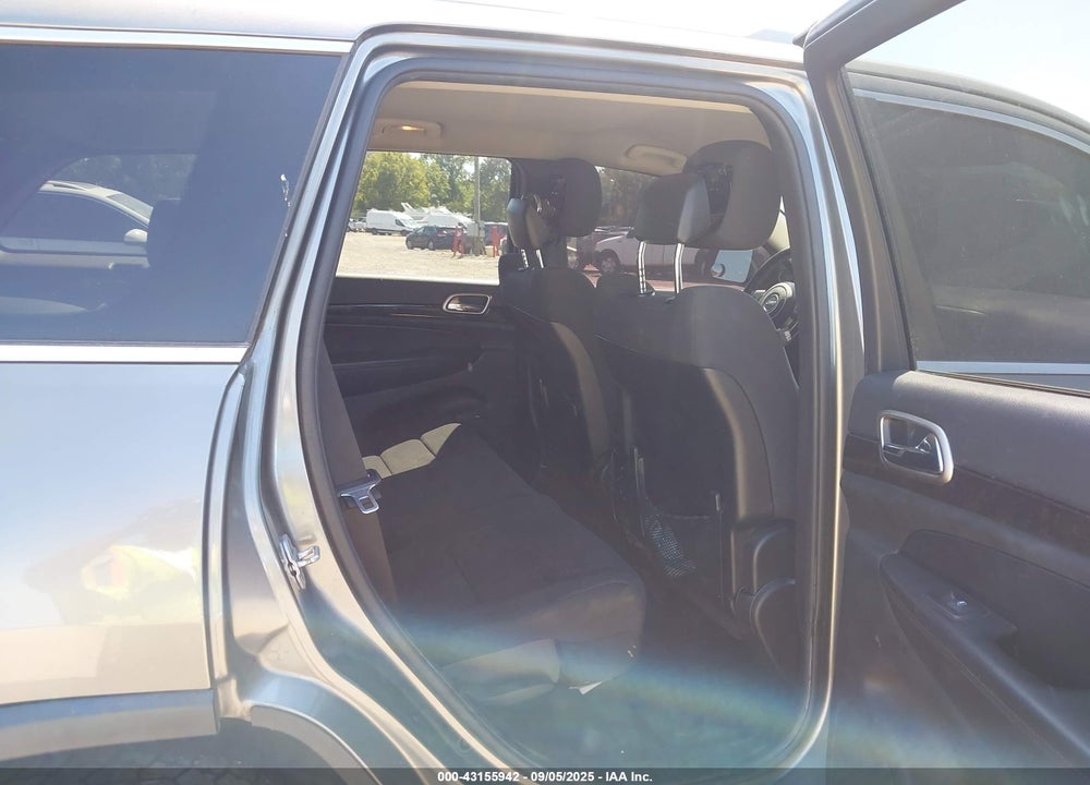 2012 JEEP GRAND CHEROKEE VIN: 1C4RJFAG1CC184211