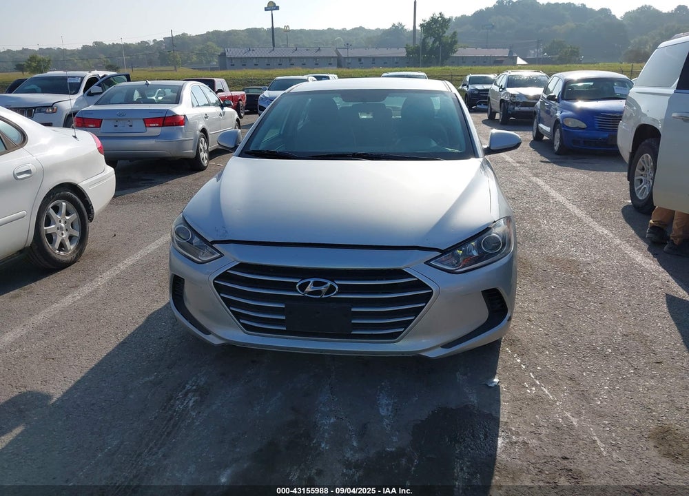 2018 HYUNDAI ELANTRA VIN: 5NPD74LF8JH229678