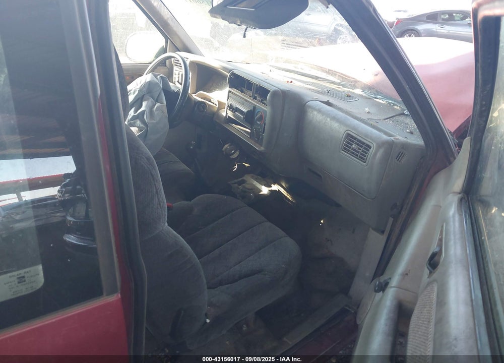 1996 CHEVROLET S TRUCK S10 VIN: 1GCCS1944TK146784