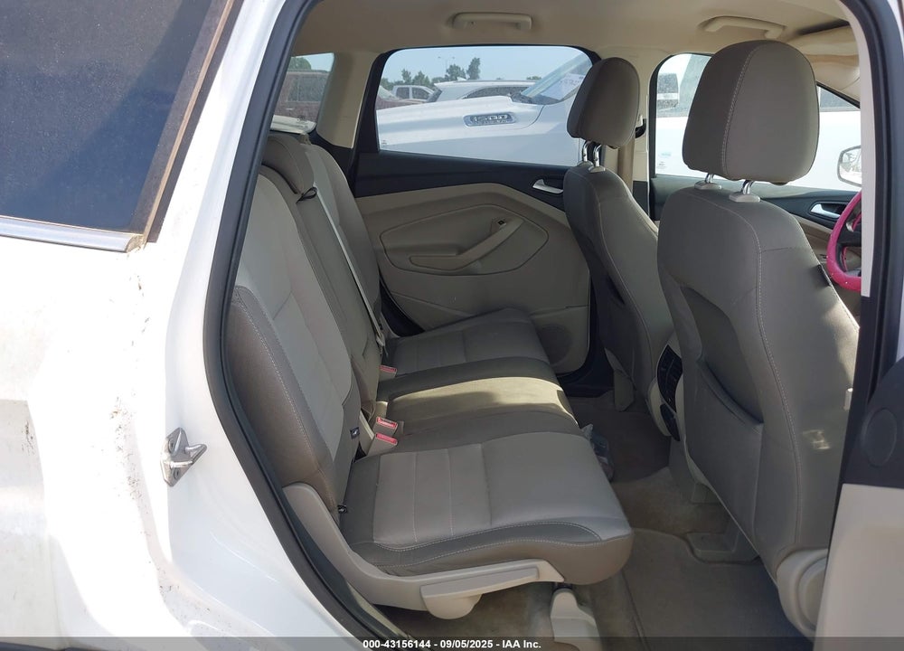 2016 FORD ESCAPE VIN: 1FMCU0GX2GUB96624