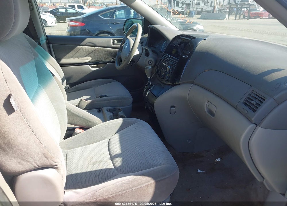 2005 TOYOTA SIENNA LE VIN: 5TDZA23C55S323972