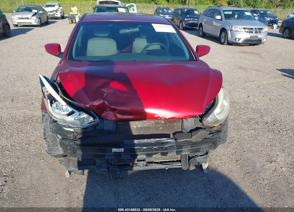 2014 HYUNDAI ELANTRA VIN: 5NPDH4AE0EH540387