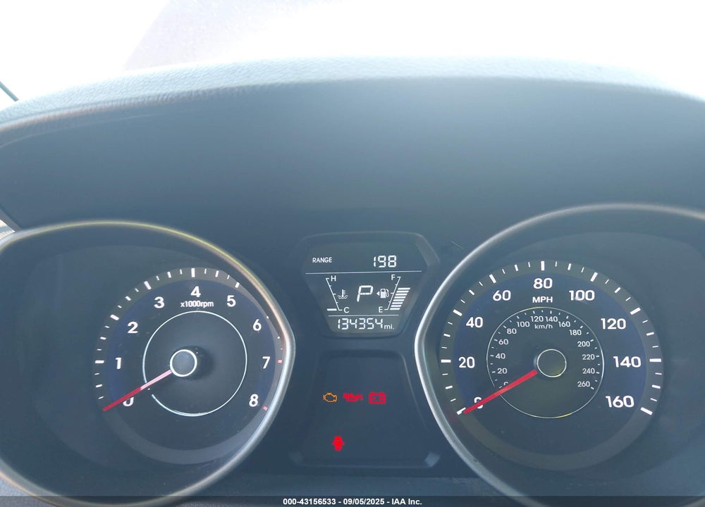 2014 HYUNDAI ELANTRA VIN: 5NPDH4AE0EH540387