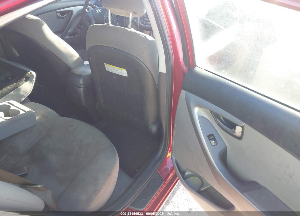 2014 HYUNDAI ELANTRA VIN: 5NPDH4AE0EH540387