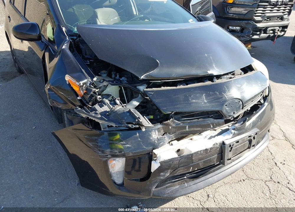 2013 TOYOTA PRIUS THREE VIN: JTDKN3DU7D5647237