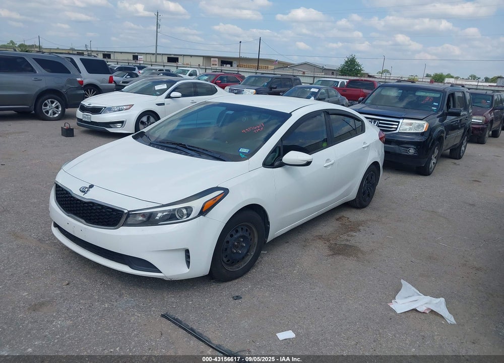 2017 KIA FORTE VIN: 3KPFK4A72HE072196