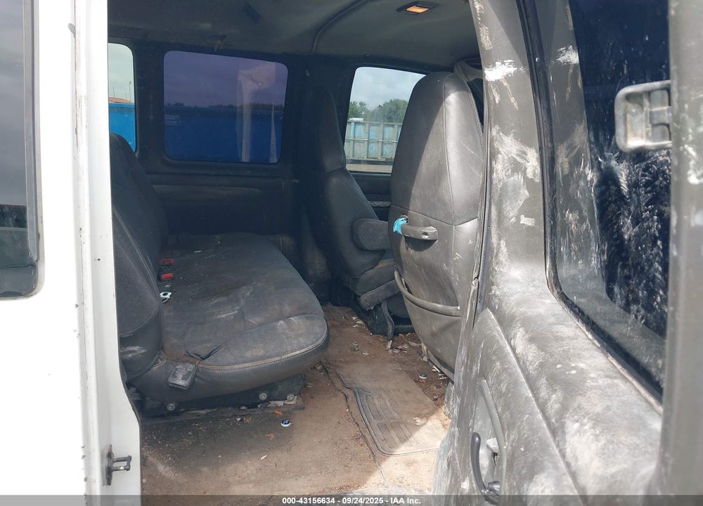 2002 CHEVROLET EXPRESS VIN: 1GAHG39R621115483