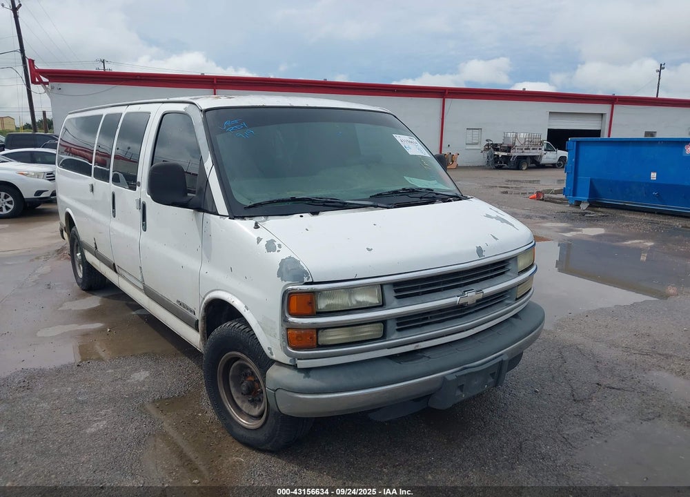 2002 CHEVROLET EXPRESS VIN: 1GAHG39R621115483