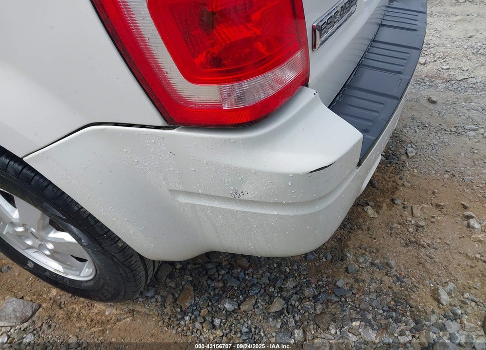 2009 FORD ESCAPE XLT VIN: 1FMCU03G29KA63849