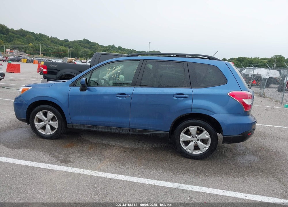 2015 SUBARU FORESTER VIN: JF2SJAFC2FH521570