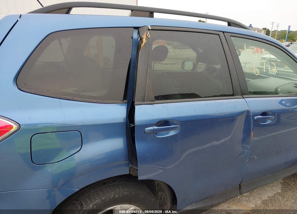 2015 SUBARU FORESTER VIN: JF2SJAFC2FH521570