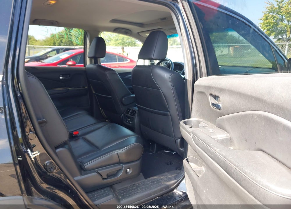 2017 HONDA PILOT EX-L VIN: 5FNYF6H51HB025300