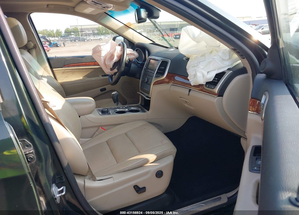 2011 JEEP GRAND CHEROKEE VIN: 1J4RR5GT1BC608017
