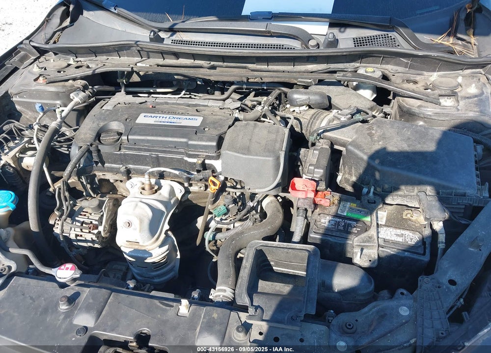 2015 HONDA ACCORD VIN: 1HGCR2F51FA027598